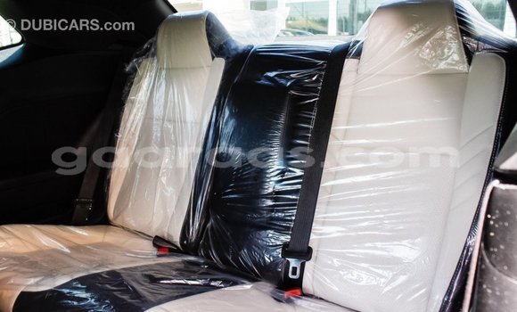 Buy Import Dodge Challenger Blue Car in Import - Dubai in Dakar Buy Import Dodge Challenger Blue Car in Import - Dubai in Dakar
