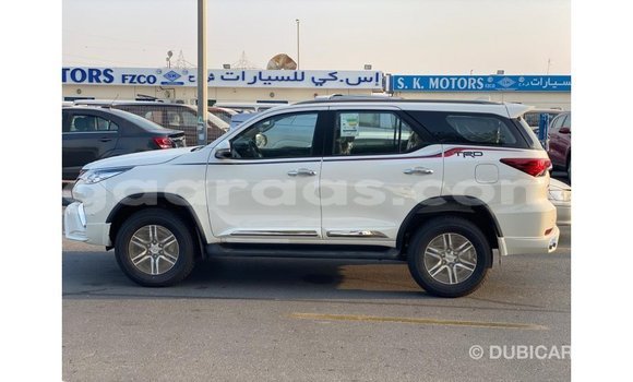 Dieundeu Imported Toyota Fortuner White Auto in Import - Dubai in Dakar Dieundeu Imported Toyota Fortuner White Auto in Import - Dubai in Dakar