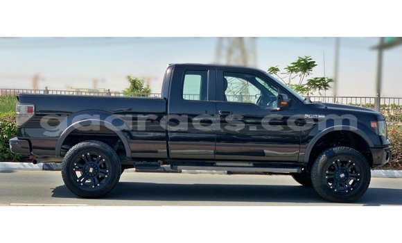 Acheter Import Voiture Ford Club Wagon Noir à Import - Dubai, Dakar Acheter Import Voiture Ford Club Wagon Noir à Import - Dubai, Dakar