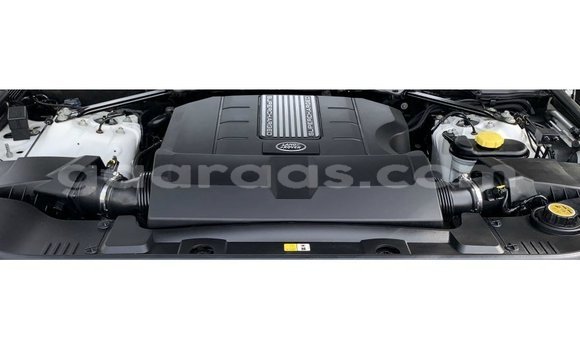 Acheter Import Voiture Land Rover Range Rover Blanc à Import - Dubai, Dakar Acheter Import Voiture Land Rover Range Rover Blanc à Import - Dubai, Dakar