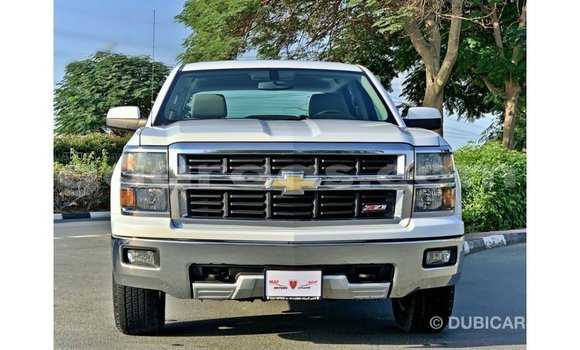 Acheter Import Voiture Chevrolet Silverado Blanc à Import - Dubai, Dakar Acheter Import Voiture Chevrolet Silverado Blanc à Import - Dubai, Dakar