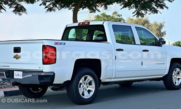 Acheter Import Voiture Chevrolet Silverado Blanc à Import - Dubai, Dakar Acheter Import Voiture Chevrolet Silverado Blanc à Import - Dubai, Dakar