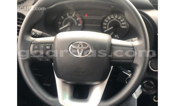 Buy Import Toyota Hilux White Car in Import - Dubai in Dakar Buy Import Toyota Hilux White Car in Import - Dubai in Dakar