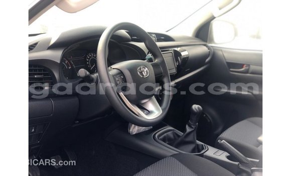 Buy Import Toyota Hilux White Car in Import - Dubai in Dakar Buy Import Toyota Hilux White Car in Import - Dubai in Dakar