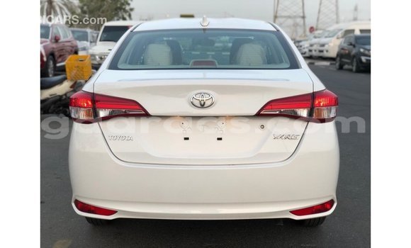 Buy Import Toyota Yaris White Car in Import - Dubai in Dakar Buy Import Toyota Yaris White Car in Import - Dubai in Dakar