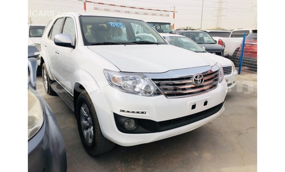 Dieundeu Imported Toyota Fortuner White Auto in Import - Dubai in Dakar Dieundeu Imported Toyota Fortuner White Auto in Import - Dubai in Dakar