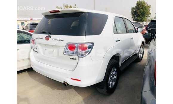 Dieundeu Imported Toyota Fortuner White Auto in Import - Dubai in Dakar Dieundeu Imported Toyota Fortuner White Auto in Import - Dubai in Dakar