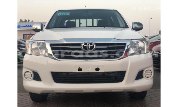 Buy Import Toyota Hilux White Car in Import - Dubai in Dakar Buy Import Toyota Hilux White Car in Import - Dubai in Dakar