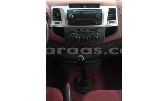 Buy Import Toyota Hilux White Car in Import - Dubai in Dakar Buy Import Toyota Hilux White Car in Import - Dubai in Dakar