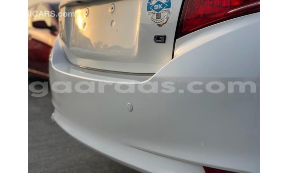 Dieundeu Imported Toyota Yaris White Auto in Import - Dubai in Dakar Dieundeu Imported Toyota Yaris White Auto in Import - Dubai in Dakar