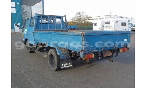 Buy Import Toyota Dyna Blue Car in Import - Dubai in Dakar Buy Import Toyota Dyna Blue Car in Import - Dubai in Dakar