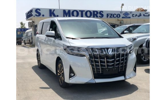 Dieundeu Imported Toyota Alphard White Auto in Import - Dubai in Dakar Dieundeu Imported Toyota Alphard White Auto in Import - Dubai in Dakar
