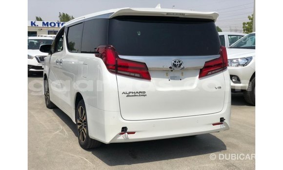 Dieundeu Imported Toyota Alphard White Auto in Import - Dubai in Dakar Dieundeu Imported Toyota Alphard White Auto in Import - Dubai in Dakar