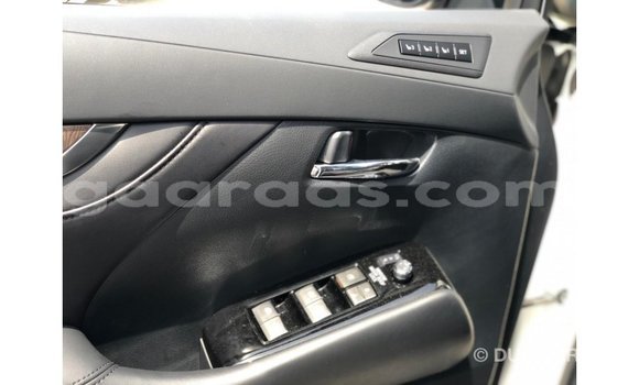 Dieundeu Imported Toyota Alphard White Auto in Import - Dubai in Dakar Dieundeu Imported Toyota Alphard White Auto in Import - Dubai in Dakar