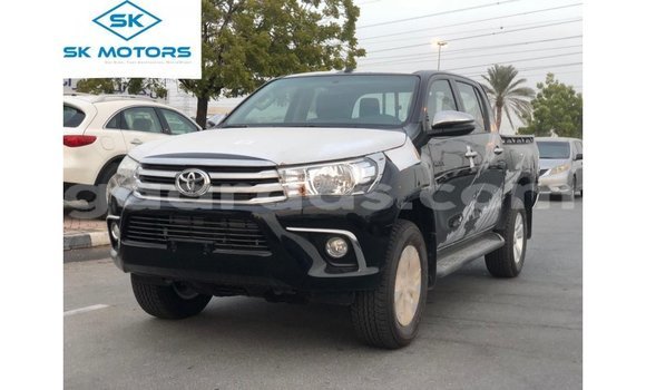 Acheter Import Voiture Toyota Hilux Noir à Import - Dubai, Dakar
