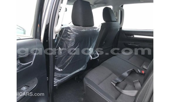 Dieundeu Imported Toyota Hilux Black Auto in Import - Dubai in Dakar Dieundeu Imported Toyota Hilux Black Auto in Import - Dubai in Dakar