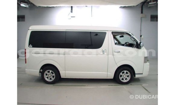 Buy Import Toyota Regius White Car in Import - Dubai in Dakar Buy Import Toyota Regius White Car in Import - Dubai in Dakar