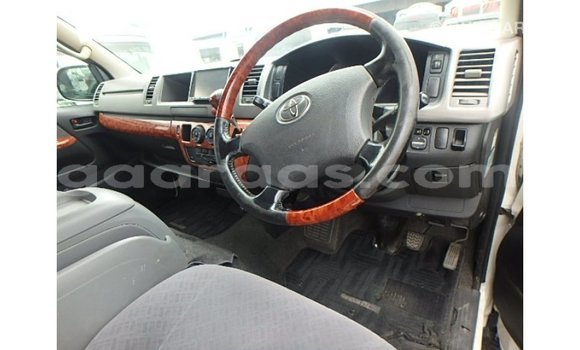 Buy Import Toyota Regius White Car in Import - Dubai in Dakar Buy Import Toyota Regius White Car in Import - Dubai in Dakar