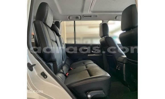 Acheter Import Voiture Mitsubishi Pajero Blanc à Import - Dubai, Dakar Acheter Import Voiture Mitsubishi Pajero Blanc à Import - Dubai, Dakar