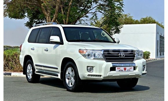 Buy Import Toyota Land Cruiser White Car in Import - Dubai in Dakar