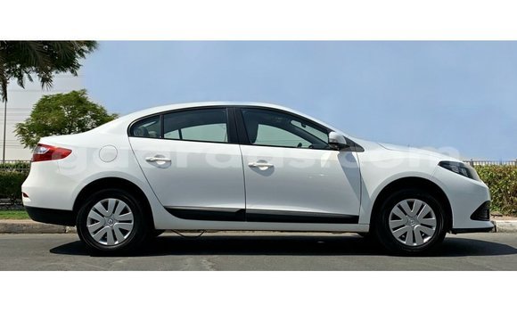 Acheter Import Voiture Renault Fluence Blanc à Import - Dubai, Dakar Acheter Import Voiture Renault Fluence Blanc à Import - Dubai, Dakar