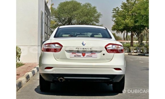 Acheter Import Voiture Renault Fluence Blanc à Import - Dubai, Dakar Acheter Import Voiture Renault Fluence Blanc à Import - Dubai, Dakar