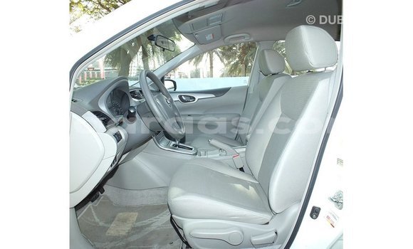 Acheter Import Voiture Nissan Tiida Blanc à Import - Dubai, Dakar Acheter Import Voiture Nissan Tiida Blanc à Import - Dubai, Dakar