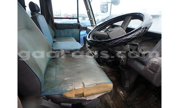 Buy Import Nissan Evalia Brown Truck in Import - Dubai in Dakar Buy Import Nissan Evalia Brown Truck in Import - Dubai in Dakar