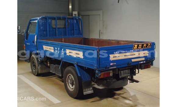 Buy Import Toyota 4Runner Blue Car in Import - Dubai in Dakar Buy Import Toyota 4Runner Blue Car in Import - Dubai in Dakar