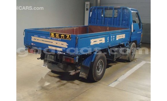 Buy Import Toyota 4Runner Blue Car in Import - Dubai in Dakar Buy Import Toyota 4Runner Blue Car in Import - Dubai in Dakar