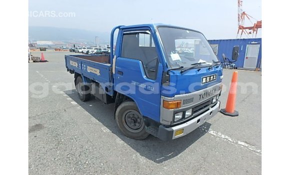 Buy Import Toyota 4Runner Blue Car in Import - Dubai in Dakar Buy Import Toyota 4Runner Blue Car in Import - Dubai in Dakar
