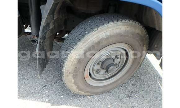 Buy Import Toyota 4Runner Blue Car in Import - Dubai in Dakar Buy Import Toyota 4Runner Blue Car in Import - Dubai in Dakar