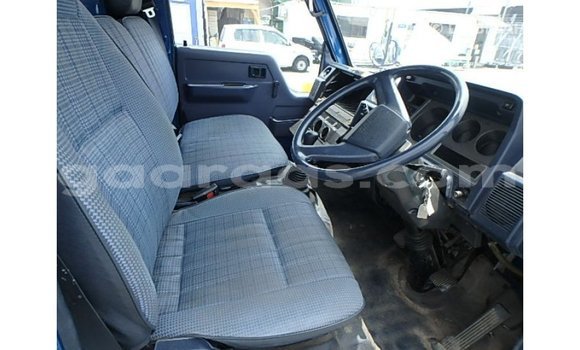 Buy Import Toyota 4Runner Blue Car in Import - Dubai in Dakar Buy Import Toyota 4Runner Blue Car in Import - Dubai in Dakar