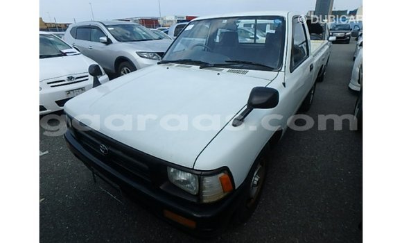 Buy Import Toyota Hilux White Car in Import - Dubai in Dakar Buy Import Toyota Hilux White Car in Import - Dubai in Dakar