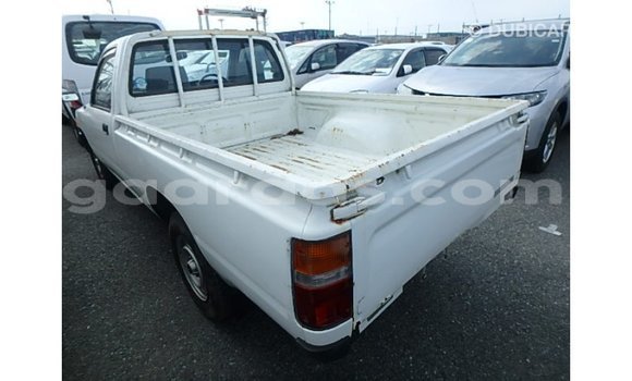 Buy Import Toyota Hilux White Car in Import - Dubai in Dakar Buy Import Toyota Hilux White Car in Import - Dubai in Dakar