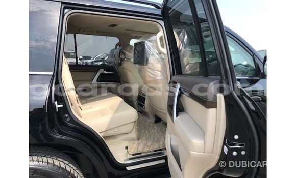 Buy Import Toyota Land Cruiser Black Car in Import - Dubai in Dakar Buy Import Toyota Land Cruiser Black Car in Import - Dubai in Dakar