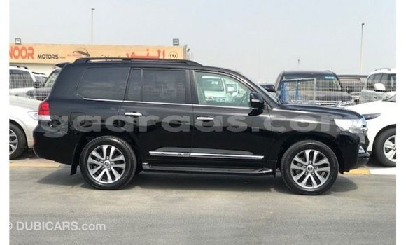 Buy Import Toyota Land Cruiser Black Car in Import - Dubai in Dakar Buy Import Toyota Land Cruiser Black Car in Import - Dubai in Dakar