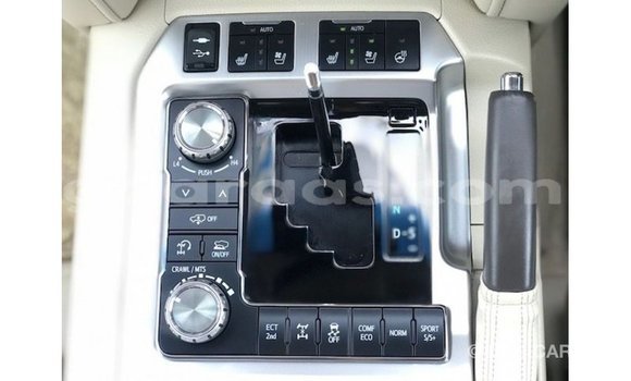 Buy Import Toyota Land Cruiser Black Car in Import - Dubai in Dakar Buy Import Toyota Land Cruiser Black Car in Import - Dubai in Dakar