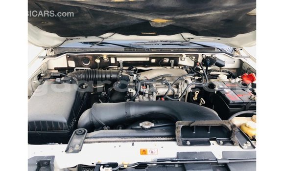Buy Import Mitsubishi Pajero White Car in Import - Dubai in Dakar Buy Import Mitsubishi Pajero White Car in Import - Dubai in Dakar