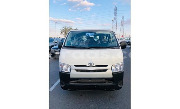 Dieundeu Imported Toyota Hiace White Auto in Import - Dubai in Dakar Dieundeu Imported Toyota Hiace White Auto in Import - Dubai in Dakar