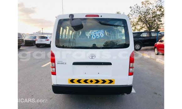 Dieundeu Imported Toyota Hiace White Auto in Import - Dubai in Dakar Dieundeu Imported Toyota Hiace White Auto in Import - Dubai in Dakar