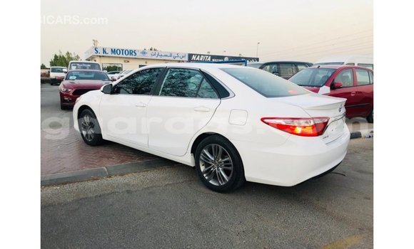Buy Import Toyota Camry White Car in Import - Dubai in Dakar Buy Import Toyota Camry White Car in Import - Dubai in Dakar