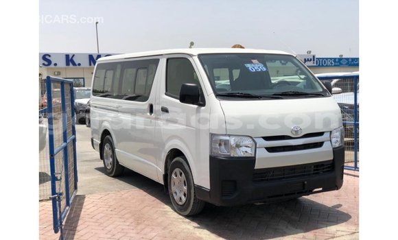 Dieundeu Imported Toyota Hiace White Auto in Import - Dubai in Dakar Dieundeu Imported Toyota Hiace White Auto in Import - Dubai in Dakar