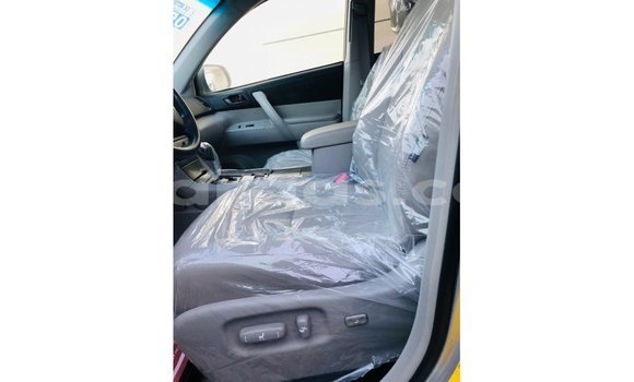 Dieundeu Imported Toyota Highlander Other Auto in Import - Dubai in Dakar Dieundeu Imported Toyota Highlander Other Auto in Import - Dubai in Dakar