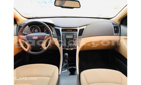 Dieundeu Imported Hyundai Sonata Red Auto in Import - Dubai in Dakar Dieundeu Imported Hyundai Sonata Red Auto in Import - Dubai in Dakar