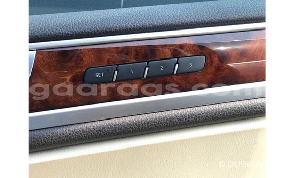 Dieundeu Imported Volkswagen Touareg Brown Auto in Import - Dubai in Dakar Dieundeu Imported Volkswagen Touareg Brown Auto in Import - Dubai in Dakar