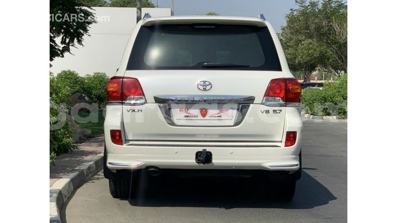 Big with watermark toyota land cruiser dakar import dubai 6357