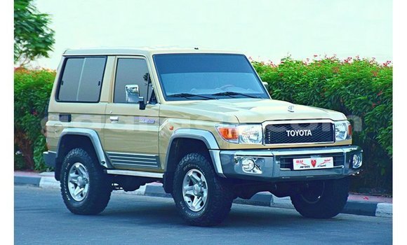 Dieundeu Imported Toyota Land Cruiser Beige Auto in Import - Dubai in Dakar Dieundeu Imported Toyota Land Cruiser Beige Auto in Import - Dubai in Dakar
