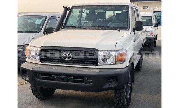 Dieundeu Imported Toyota Land Cruiser White Auto in Import - Dubai in Dakar Dieundeu Imported Toyota Land Cruiser White Auto in Import - Dubai in Dakar