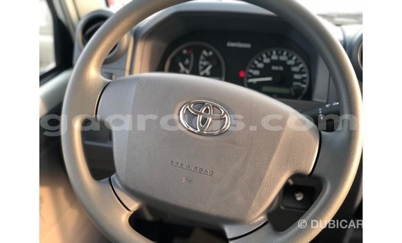 Dieundeu Imported Toyota Land Cruiser White Auto in Import - Dubai in Dakar Dieundeu Imported Toyota Land Cruiser White Auto in Import - Dubai in Dakar